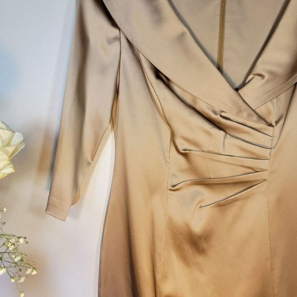 CREAM V-neck Kay Unger cocktail dress - Picture 3 of 7